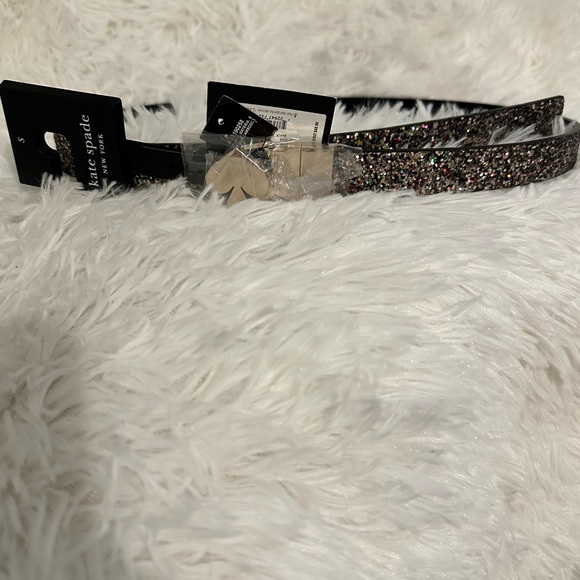 kate spade Accessories - NWT! KATE SPADE GLITTERED SLIVER SPADE BELT